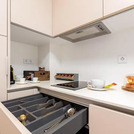 Lujo Centro-nautico-cies+parking Vigo